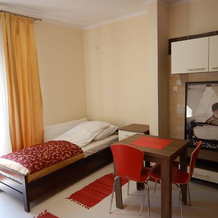 Hostel Sklodowska Lublin Eksteriør bilde