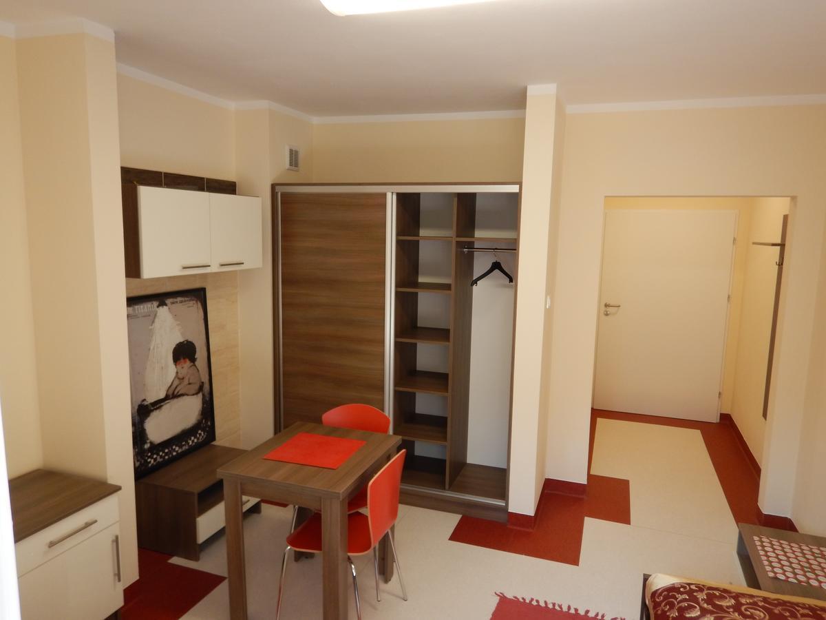 Hostel Sklodowska Lublin Eksteriør bilde
