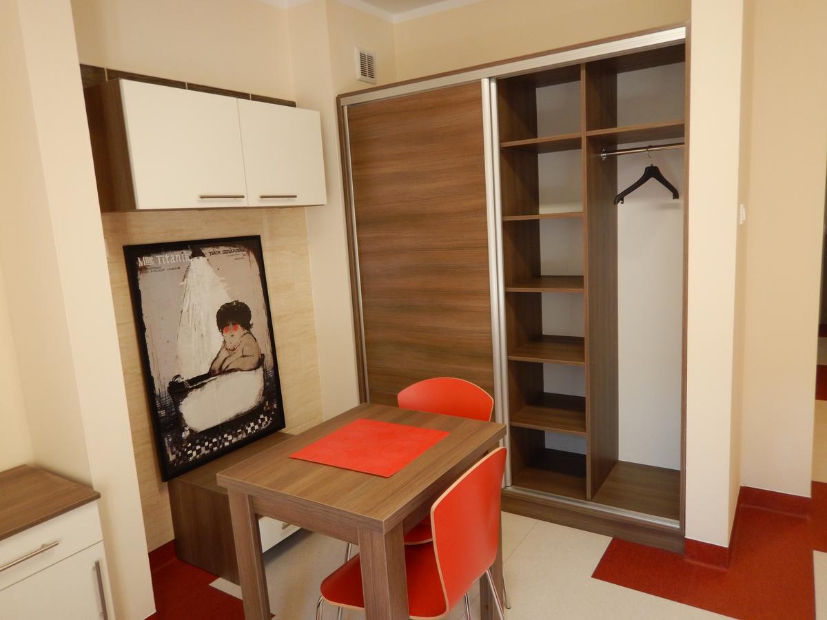 Hostel Sklodowska Lublin Eksteriør bilde